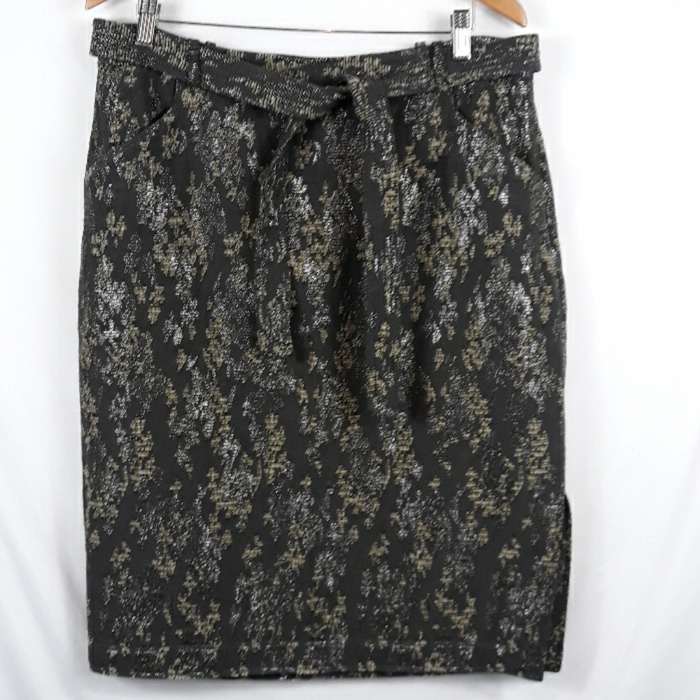Banana Republic Black and Gold Pencil Skirt
